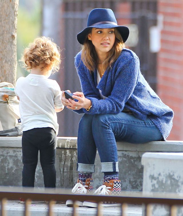 U Jessiki Alby ustawka goni ustawkę (FOTO) U Jessiki Alby ustawka goni ustawkę (FOTO)