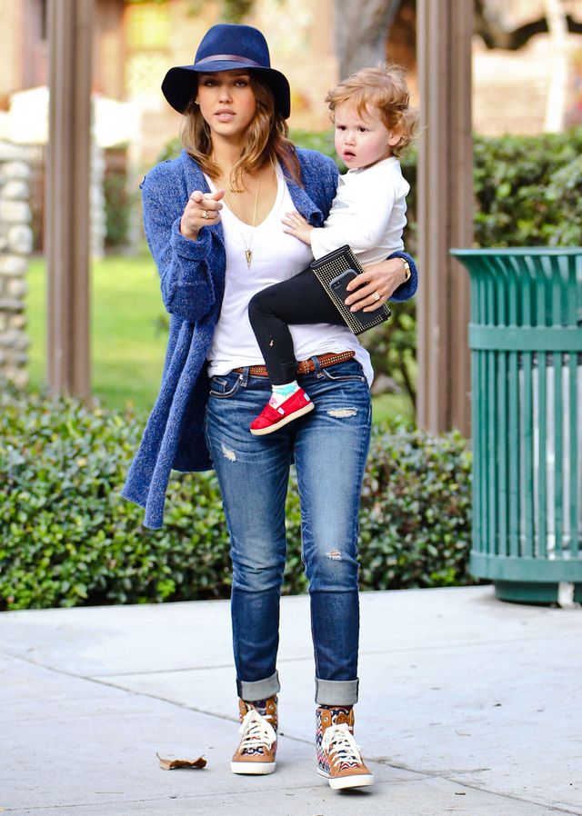 U Jessiki Alby ustawka goni ustawkę (FOTO) U Jessiki Alby ustawka goni ustawkę (FOTO)