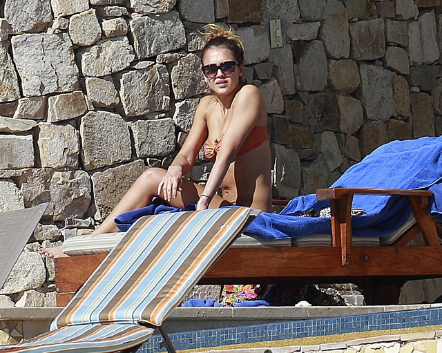 Mama dwójki dzieci chwali się figurą (FOTO)