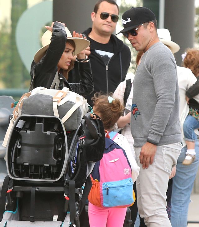 Zrelaksowana Jessica Alba wraca z urlopu (FOTO) Zrelaksowana Jessica Alba wraca z urlopu (FOTO)