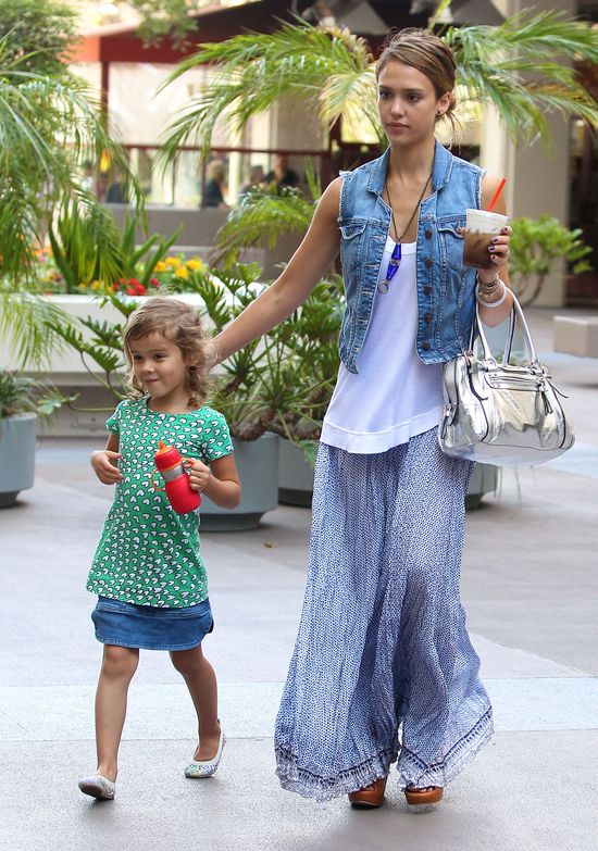 Rodzinny lunch Jessiki Alby (FOTO)