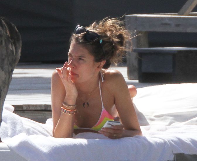 Jaka chudziutka pupa! Ładna? (FOTO)