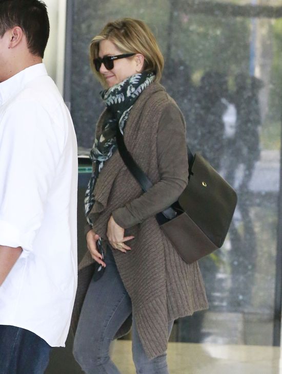 Nowa fryzura Jennifer Aniston - nic specjalnego? (FOTO)