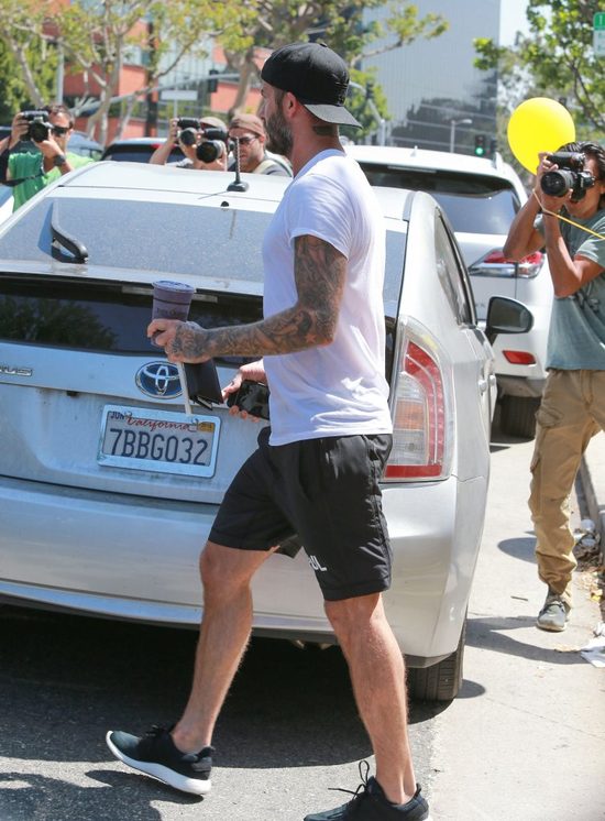 Victorii Beckham wydaje się, że wszystko jej wolno? (FOTO)