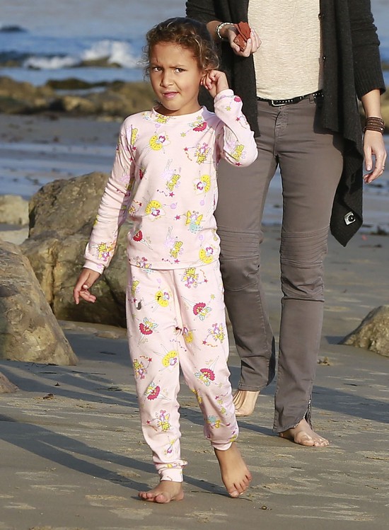 Halle Berry poświęca czas córeczce (FOTO)