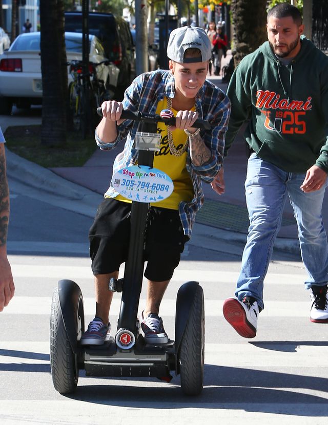 Justin Bieber aresztowany za jazdę po pijanemu Justin Bieber aresztowany za jazdę po pijanemu