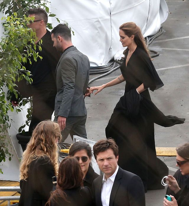 Jolie i Pitt znów ubrani w jednym stylu (FOTO) Jolie i Pitt znów ubrani w jednym stylu (FOTO)