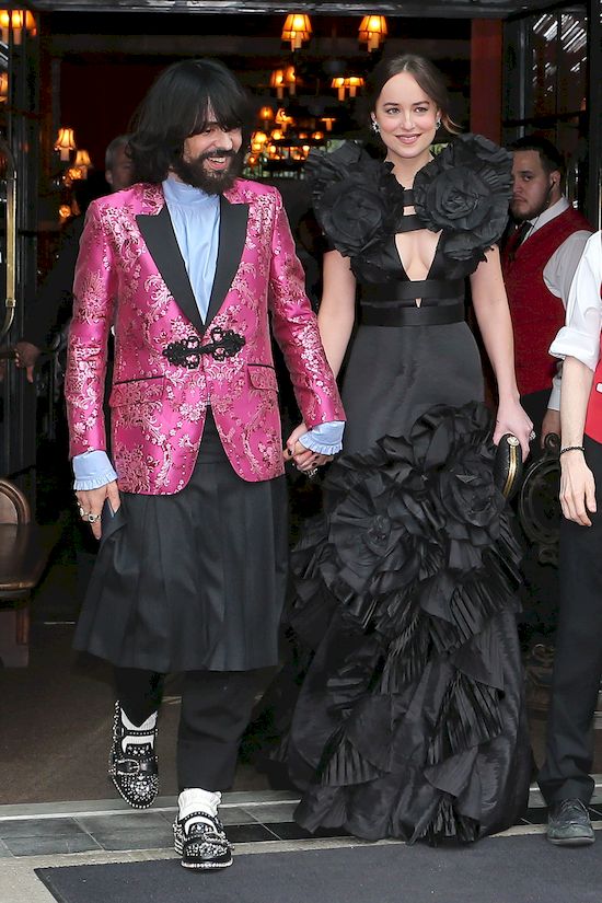 To z NIM Dakota Johnson była na Gali MET! Czy to już oficjalne? 