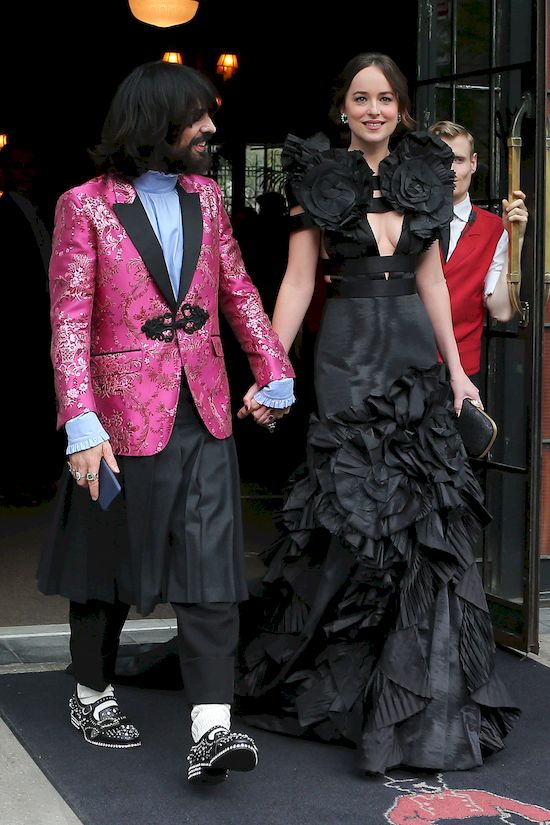 To z NIM Dakota Johnson była na Gali MET! Czy to już oficjalne? 