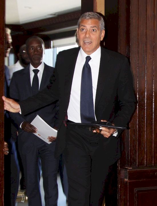 George Clooney w szoku po informacji o rozwodzie Angeliny Jolie i Brada Pitta George Clooney w szoku po informacji o rozwodzie Angeliny Jolie i Brada Pitta