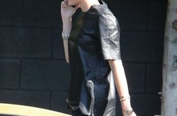 Miley Cyrus z mamą w drodze do studia nagrań (FOTO)