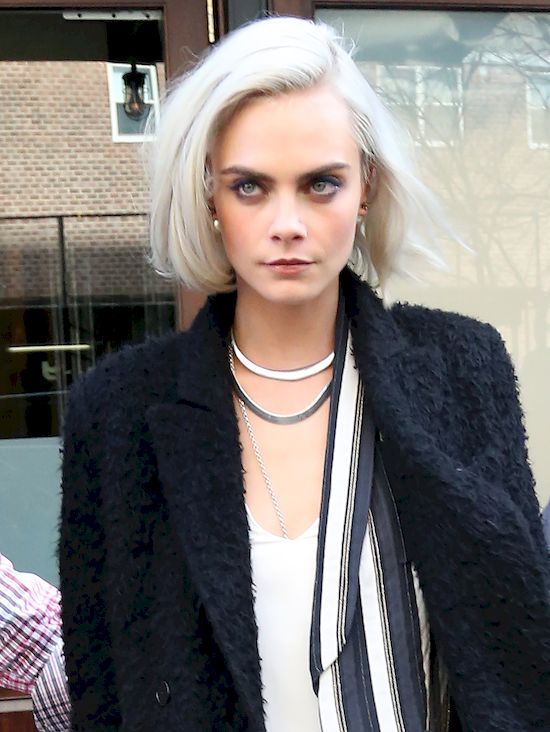 Cara Delevingne jest ŁYSA! Zobacz szokującą metamorfozę!