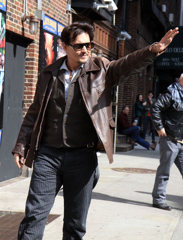 Domyślacie się, kto nosi tak zniszczone buty? (FOTO)