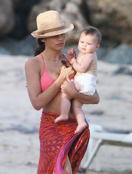 Everly Tatum to słodki pączuś! (FOTO)