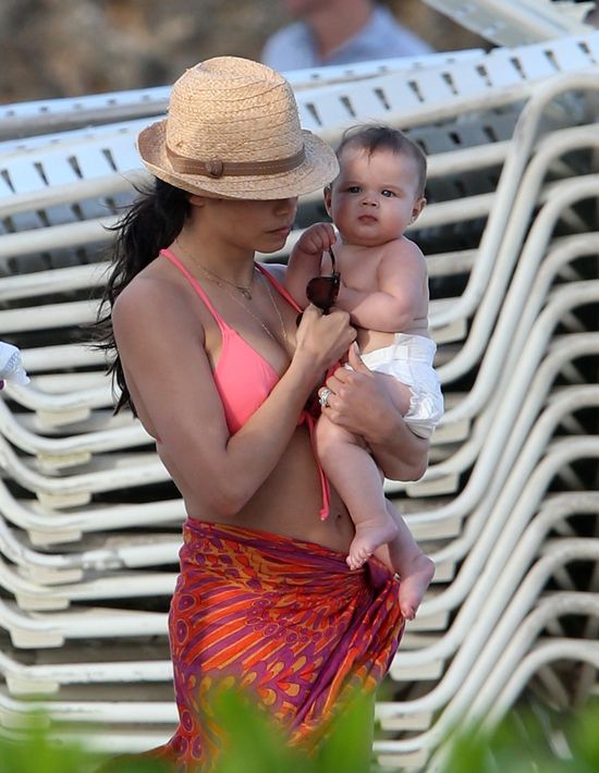 Everly Tatum to słodki pączuś! (FOTO)