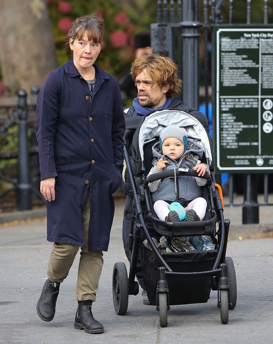 Peter Dinklage i jego piękna córeczka Zelig (FOTO)