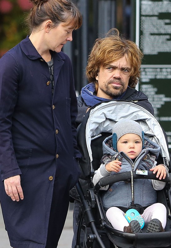 Peter Dinklage i jego piękna córeczka Zelig (FOTO)