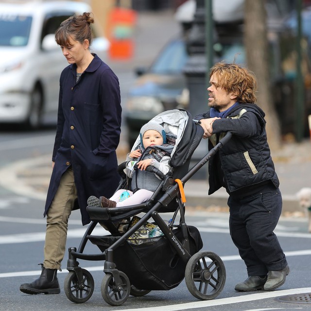 Peter Dinklage i jego piękna córeczka Zelig (FOTO)