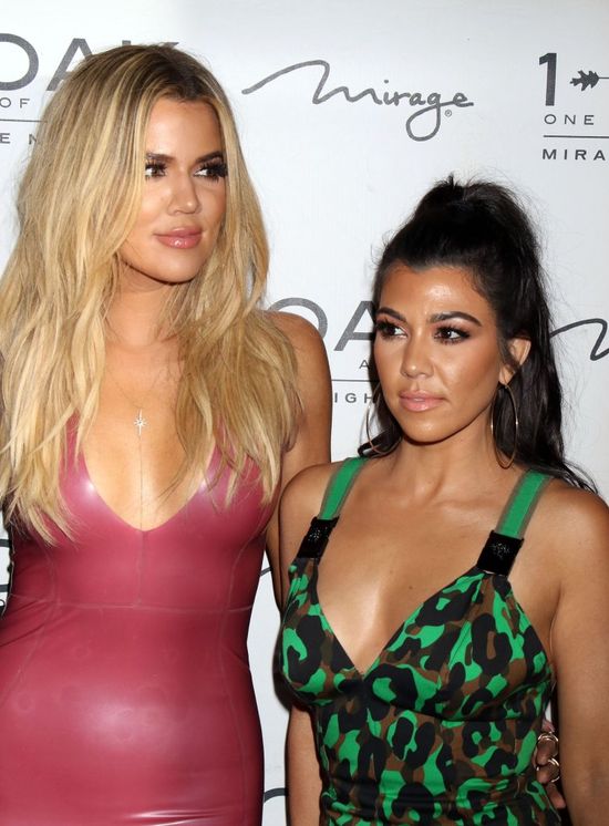 Kourtney Kardashian namawia swoją siostrę do OSTREGO romansu! Kourtney Kardashian namawia swoją siostrę do OSTREGO romansu!