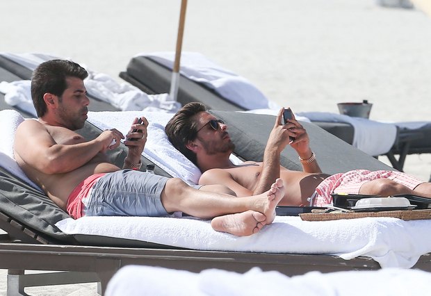 Scott Disick w panterkowych mokasynach (FOTO)