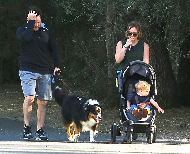 Hilary Duff z rodzinką w komplecie (FOTO)