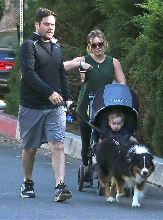Hilary Duff z rodzinką w komplecie (FOTO) Hilary Duff z rodzinką w komplecie (FOTO)