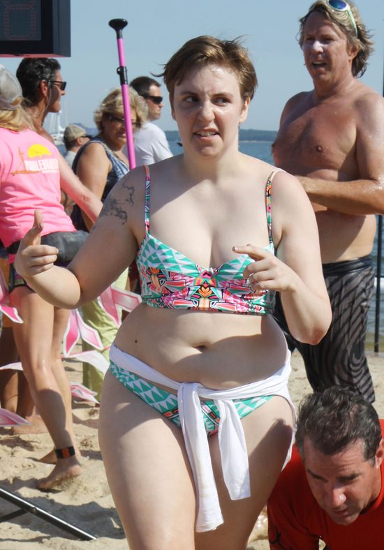 Ona wcale nie omija siłowni szerokim łukiem (FOTO)