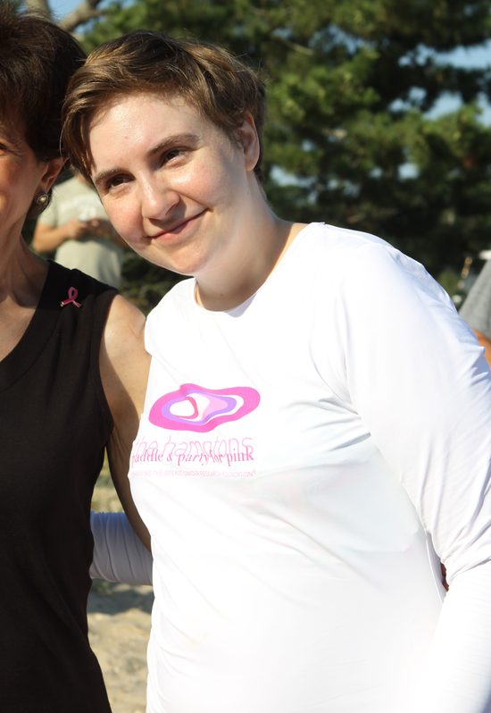 Ona wcale nie omija siłowni szerokim łukiem (FOTO)