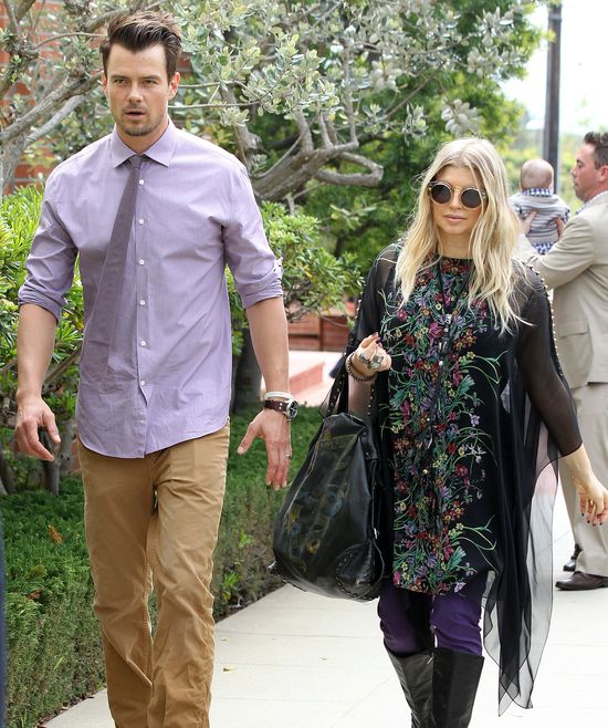 Fergie nie zamierza eksponować ciążowego brzucha (FOTO)