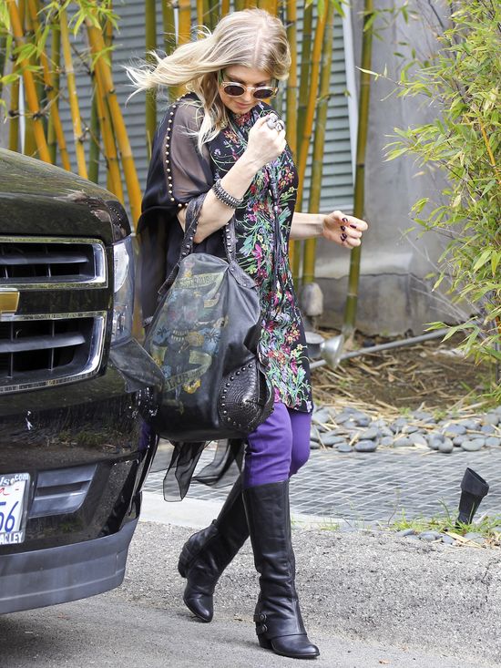 Fergie nie zamierza eksponować ciążowego brzucha (FOTO)