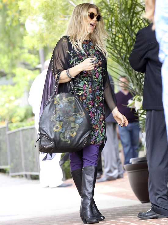 Fergie nie zamierza eksponować ciążowego brzucha (FOTO)