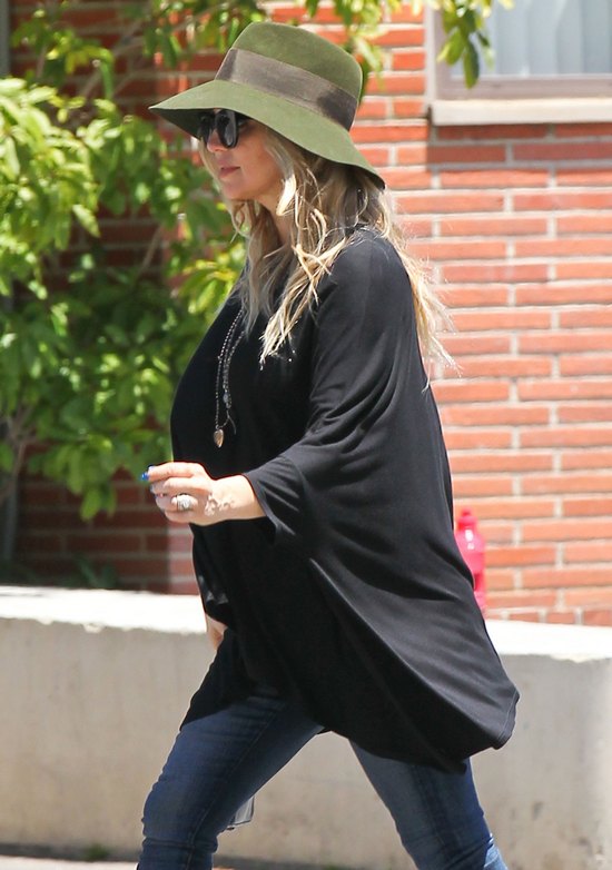 Fergie w drodze do Koscioła (FOTO) Fergie w drodze do Koscioła (FOTO)