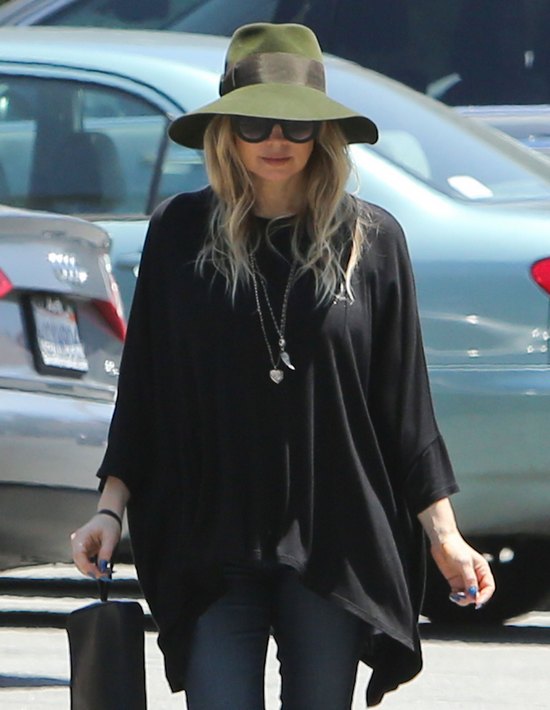 Fergie w drodze do Koscioła (FOTO) Fergie w drodze do Koscioła (FOTO)