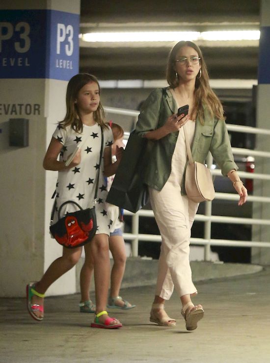 To niewiarygodne, jak córki Jessiki Alby już podrosły (ZDJĘCIA)