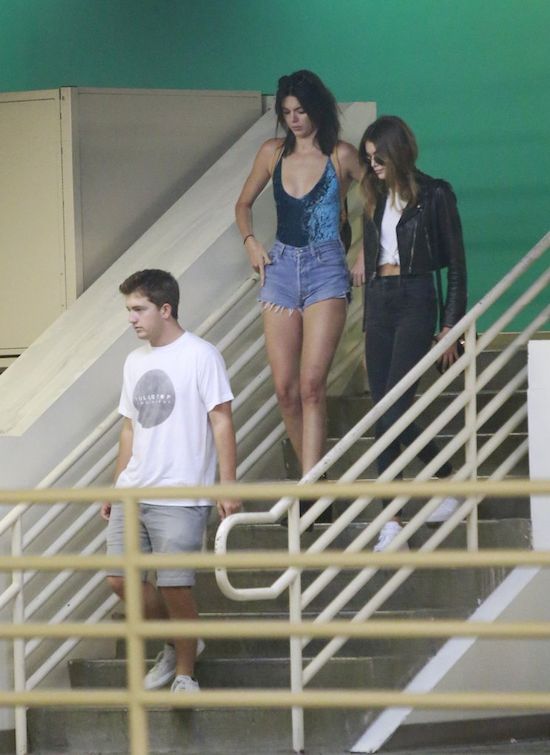 Tak niezadbanej Kendall Jenner jeszcze nie widzieliśmy (FOTO) Tak niezadbanej Kendall Jenner jeszcze nie widzieliśmy (FOTO)