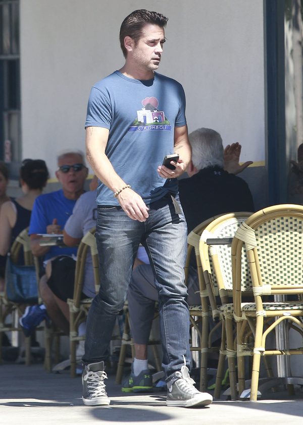 Colin Farrell z Henrym Tadeuszem na rodzinnym spacerze (FOTO