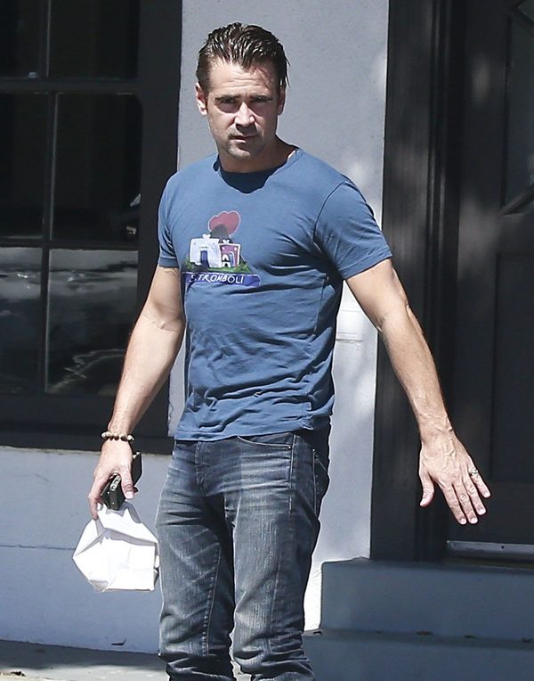 Colin Farrell z Henrym Tadeuszem na rodzinnym spacerze (FOTO