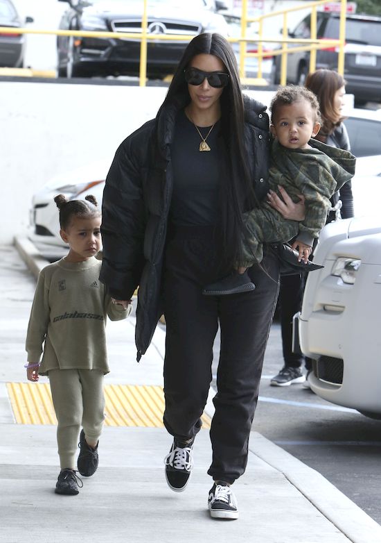 Kim Kardashian i Kanye West ZNALEŹLI surogatkę!