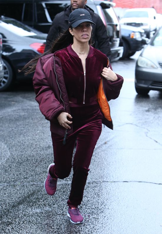 Kourtney Kardashian zupełnie NAGA na Snapchacie! (FOTO)