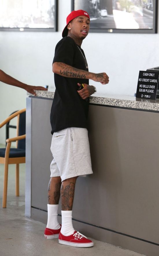 Policja ma nakaz zatrzymania Tygi! Kylie Jenner nie powinna się z nim spotykać? Policja ma nakaz zatrzymania Tygi! Kylie Jenner nie powinna się z nim spotykać?