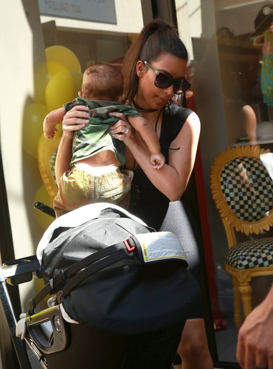 To NAJSŁODSZY film z Saint Westem, jaki Kim Kardashian pokazała na Instagramie! To NAJSŁODSZY film z Saint Westem, jaki Kim Kardashian pokazała na Instagramie!