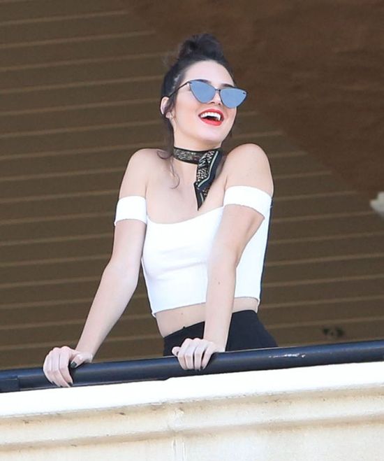 Ogromna ustawka Kim, Khloe i Kourtney Kardashian! A Kendall Jenner? WOW! (FOTO) Ogromna ustawka Kim, Khloe i Kourtney Kardashian! A Kendall Jenner? WOW! (FOTO)