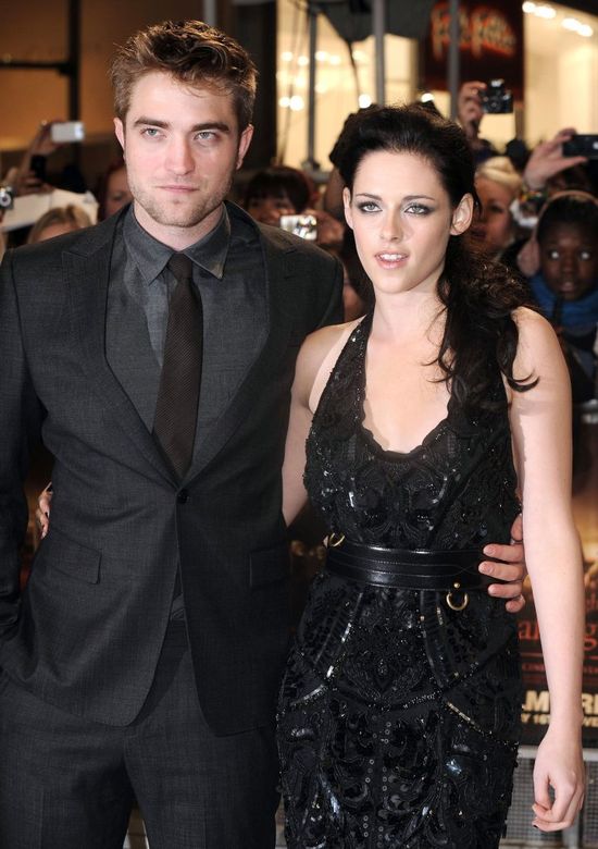 Robert Pattinson nie ukrywa żalu do Kristen Stewart za jej ostatni wywiad Robert Pattinson nie ukrywa żalu do Kristen Stewart za jej ostatni wywiad