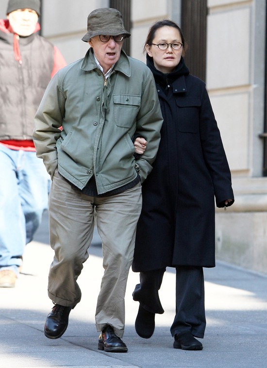 Mia Farrow: Ojcem mojego syna może być Frank Sinatra, nie Wo