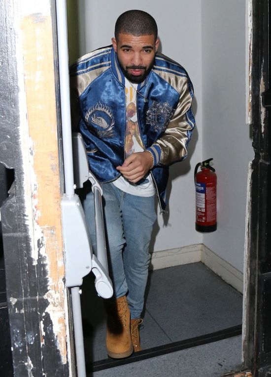 Rihanna i Drake pogrążeni w żałobie po śmierci ukochanej fanki!