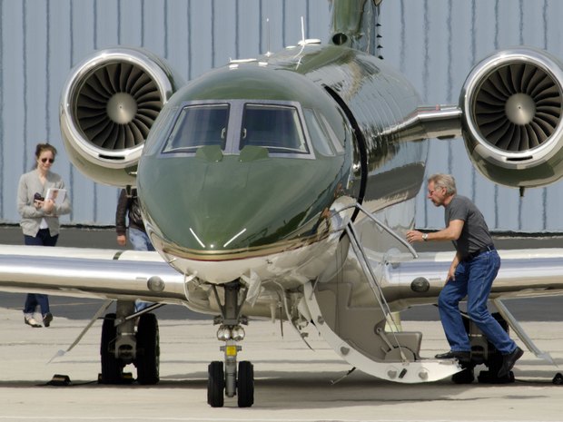 Harrison Ford zamiast samochodu ma... własny samolot (FOTO) Harrison Ford zamiast samochodu ma... własny samolot (FOTO)
