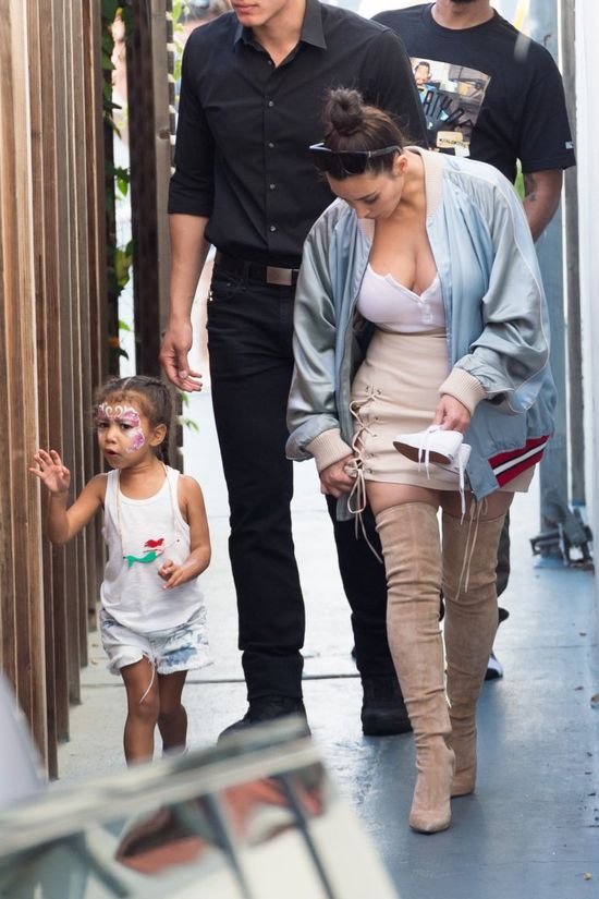 North West to KOPIA Kim Kardashian?! Kris Jenner właśnie to udowodniła! North West to KOPIA Kim Kardashian?! Kris Jenner właśnie to udowodniła!