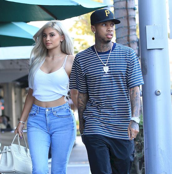 Kylie Jenner do Tygi: Oto dwa wielkie prezenty, kotku! Kylie Jenner do Tygi: Oto dwa wielkie prezenty, kotku!