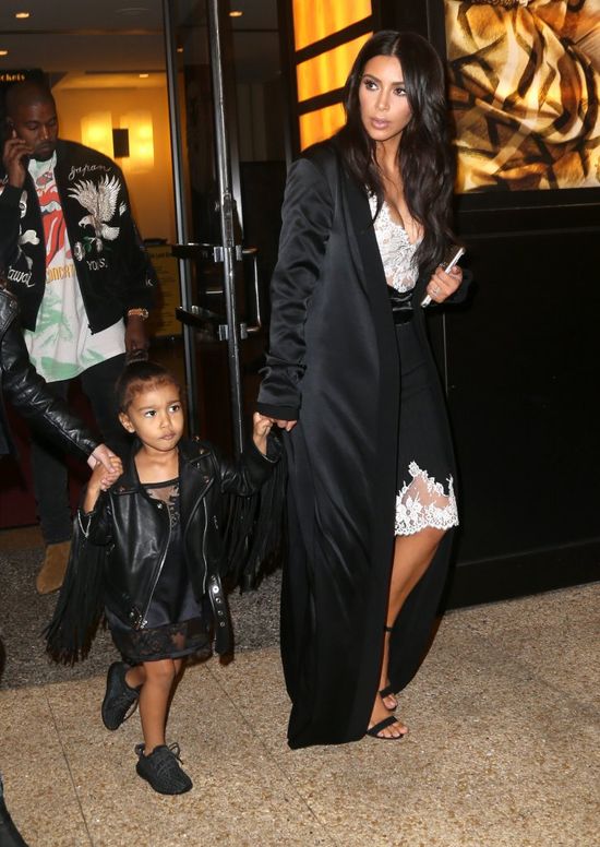 Kim Kardashian udostępniła uroczy filmik z North West (VIDEO) Kim Kardashian udostępniła uroczy filmik z North West (VIDEO)