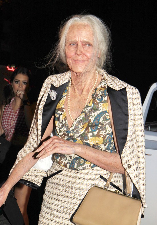 Nie poznacie jej w tym kostiumie! (FOTO)